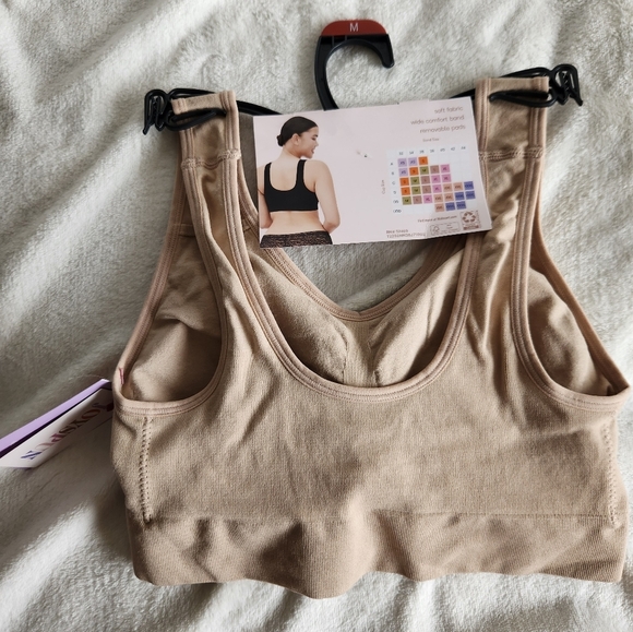 Girl's medium Beige bralette - Picture 2 of 2